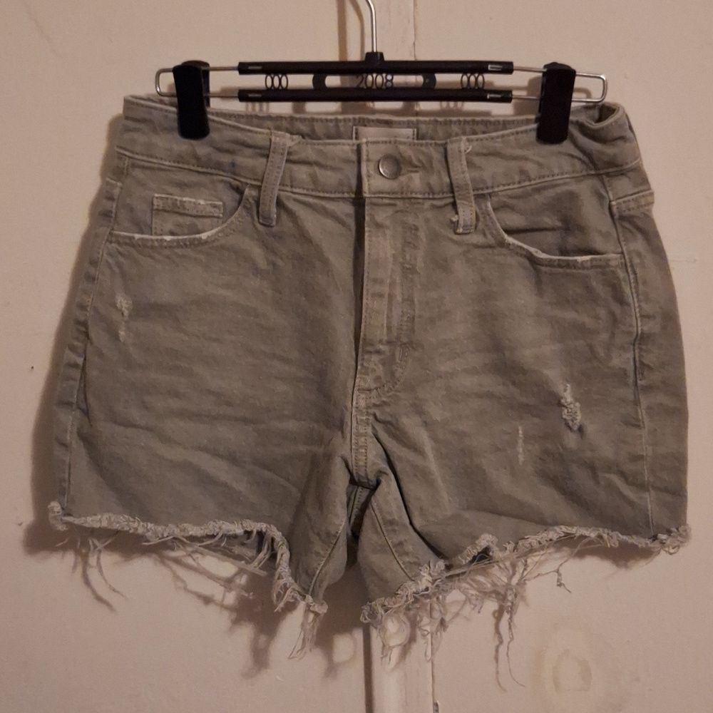 Vintage Midi distressed Jean shorts gray universal thread shorts